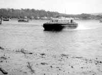 CC7 Cushioncraft coming ashore at St Helens 